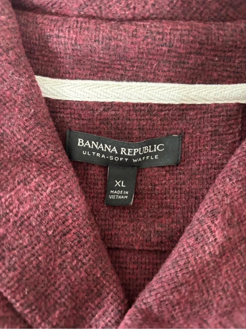 Banana Republic Men's V-Neck Shawl Sweater in Burgundy